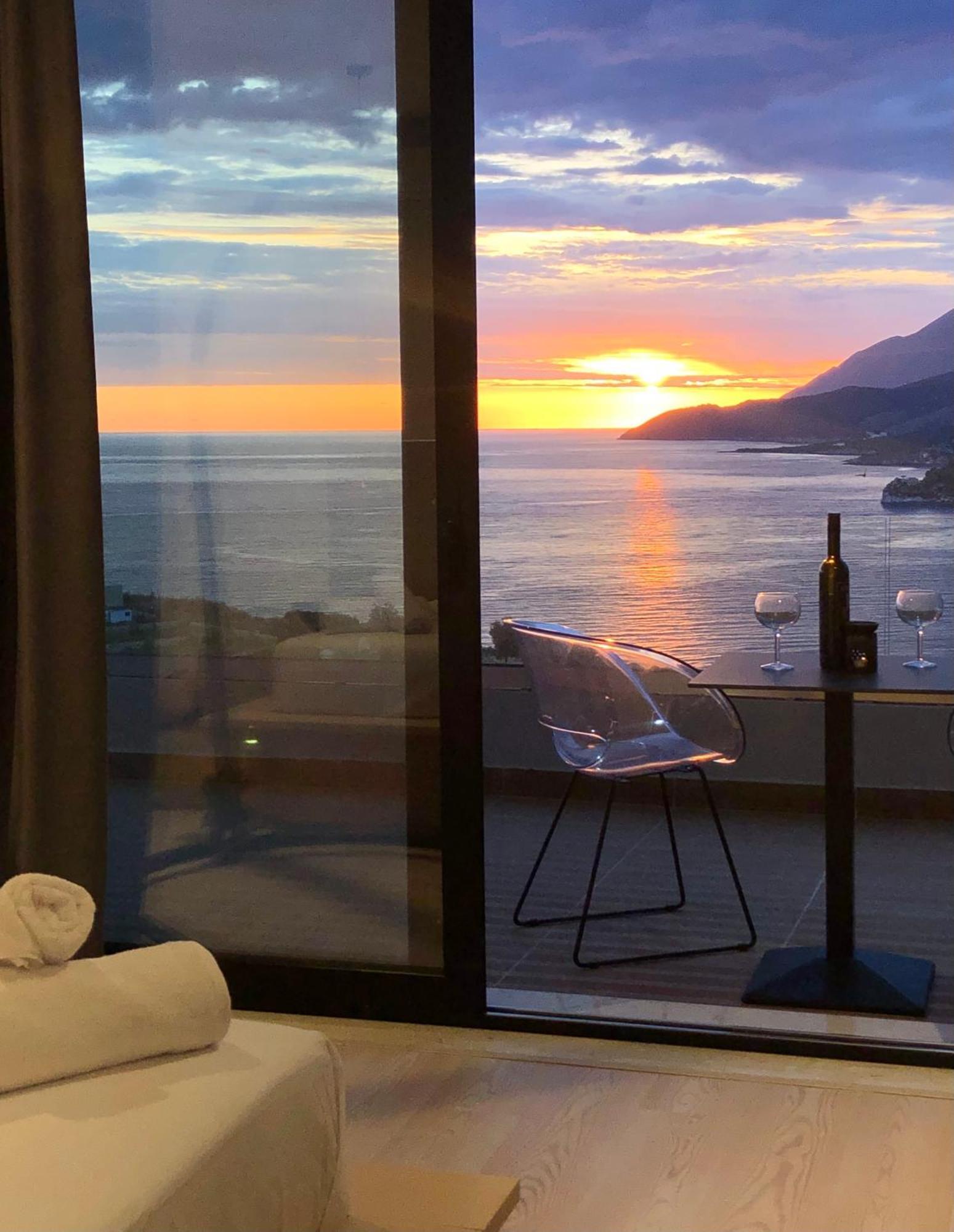 Anassa Suites Himare Buitenkant foto