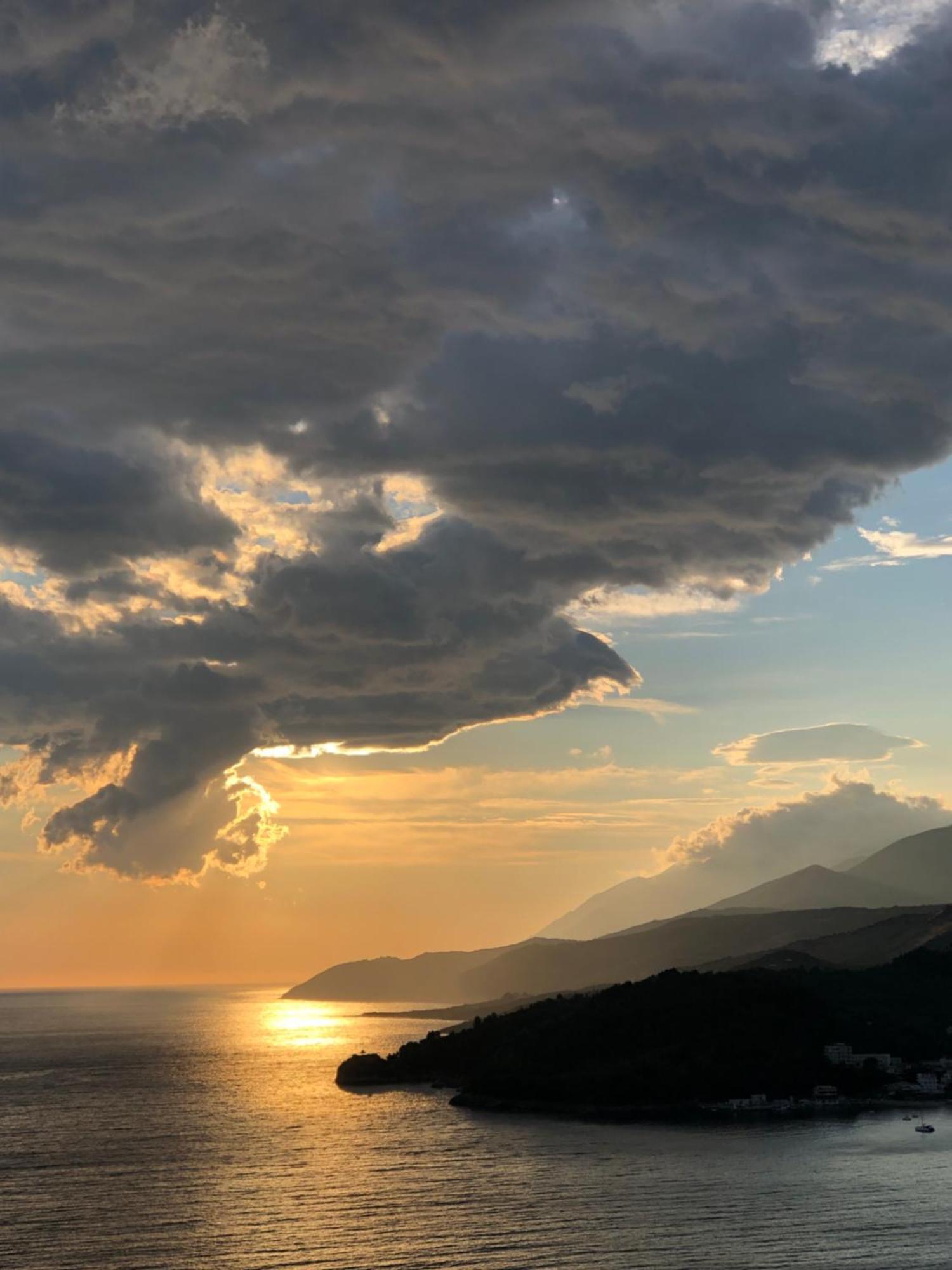 Anassa Suites Himare Buitenkant foto